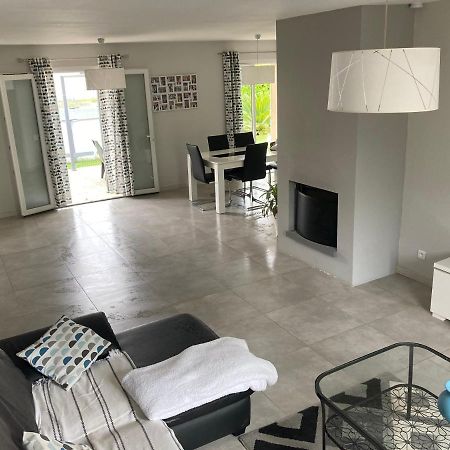 Maison Familiale Avec Jardin De 1500M2 Saint-Genes-de-Fronsac Zewnętrze zdjęcie