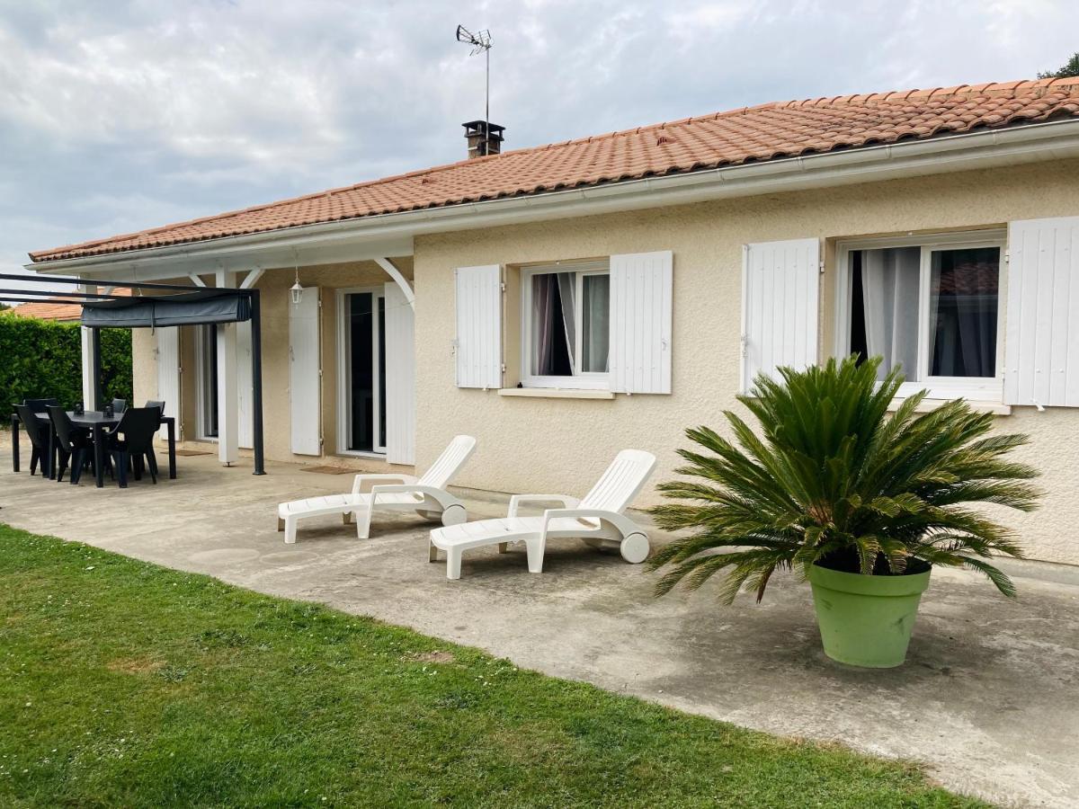 Maison Familiale Avec Jardin De 1500M2 Saint-Genes-de-Fronsac Zewnętrze zdjęcie