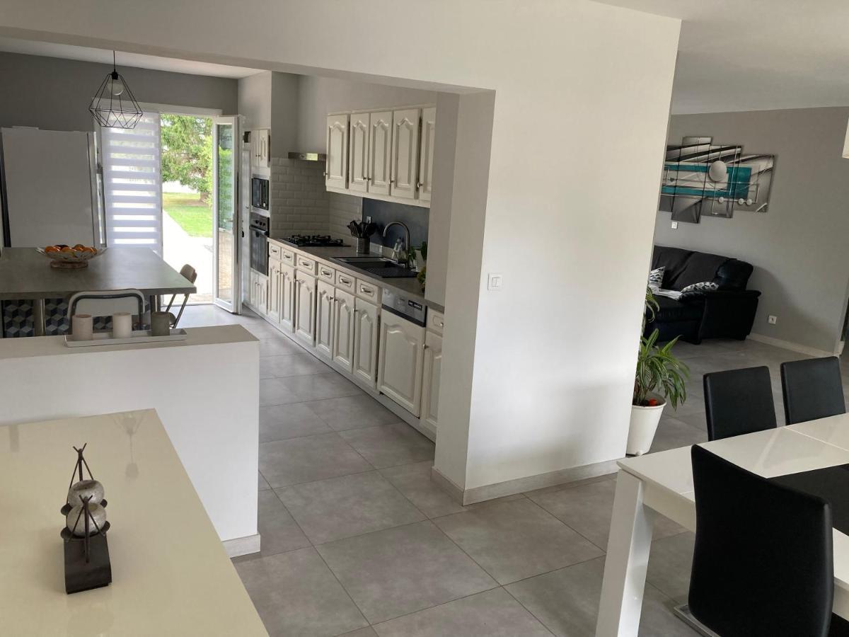 Maison Familiale Avec Jardin De 1500M2 Saint-Genes-de-Fronsac Zewnętrze zdjęcie